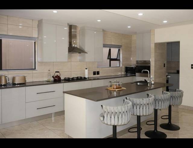 3 BEDROOM HOUSE FOR SALE IN BEDFORDVIEW